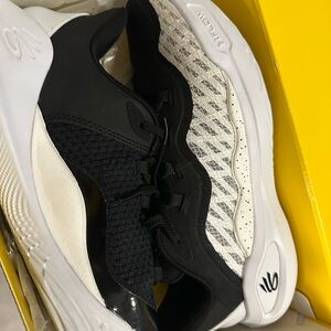 Under Armour Curry 11 Basketball Shoes